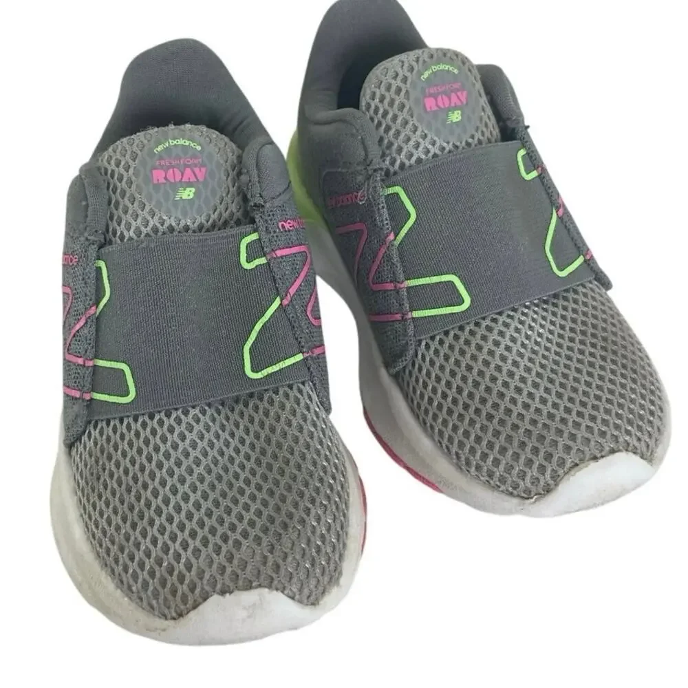 NEW BALANCE TODDLER SHOES SLIDE ON SIZE 5.5 GRAY NEON‎ LIGHT WEIGHT VERSATILE